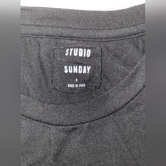 Studio Sunday Black Shirt - Picture 4 of 5